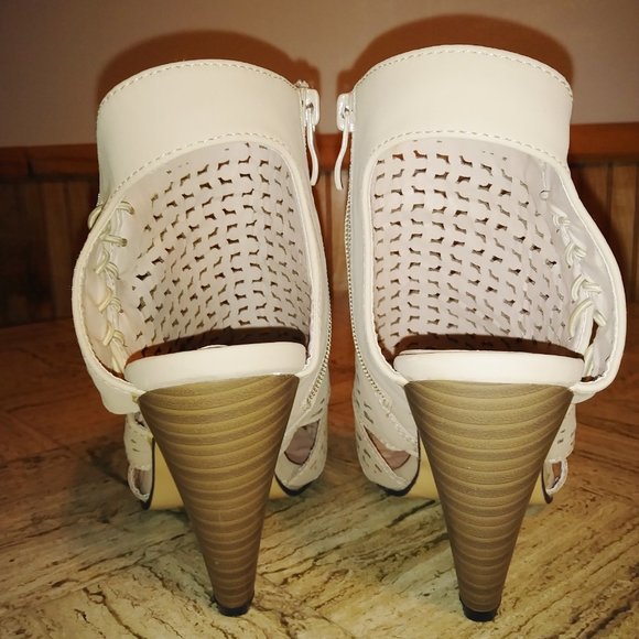 Forever peep toe ,cone heel size 8.5 - Picture 4 of 4